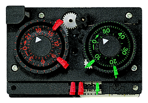 Таймер разморозки электромеханический Theben FRI 77 g-2 (0770832)